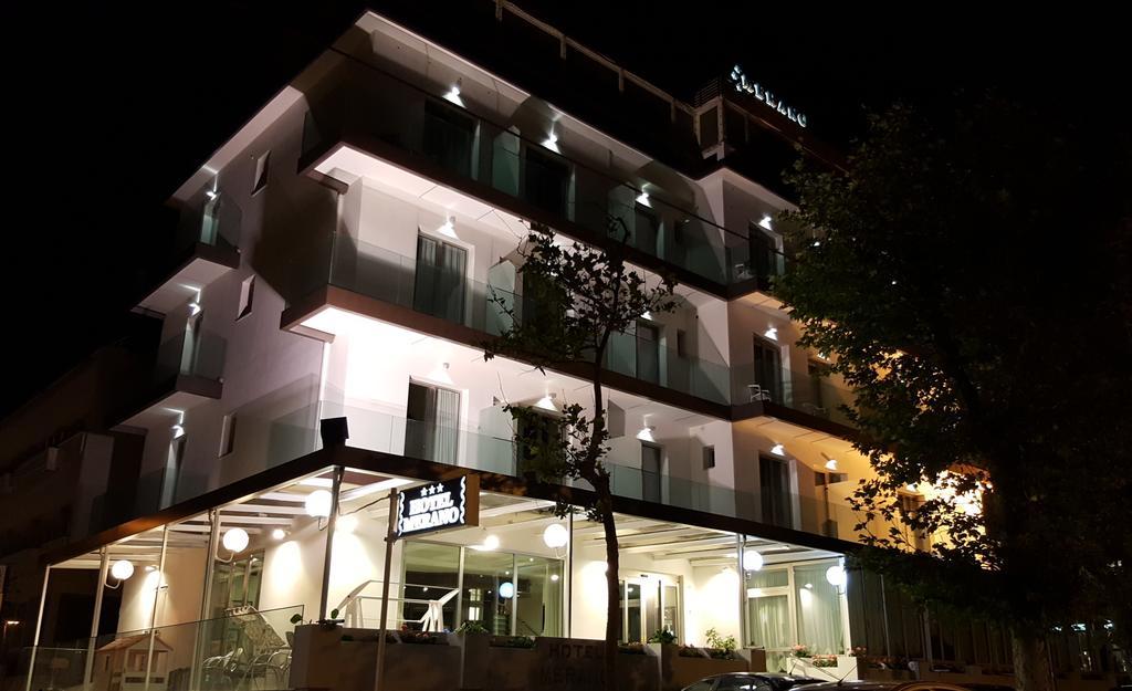 Hotel Vistamare Rivazzurra Di Rimini Kültér fotó